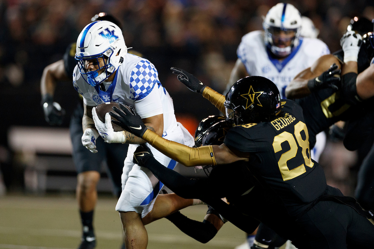 Chris Rodriguez Jr.

Kentucky beats Vandy, 34-17.

Photo by Elliott Hess | UK Athletics