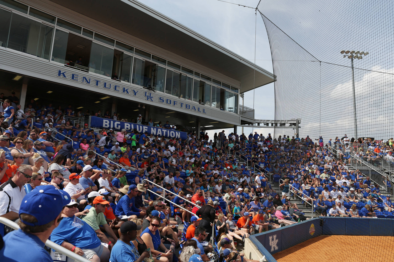 UK set its school attendance record against Florida in 2017 with 1,617 fans. 
