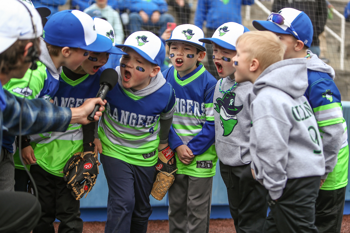 Play Ball Kids.

Kentucky beats Ole Miss 9-2.

Photo by Sarah Caputi | UK Athletics