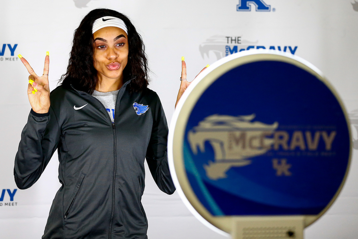 Day one of the Rod McCravy Memorial. 

Photo By Barry Westerman | UK Athletics
