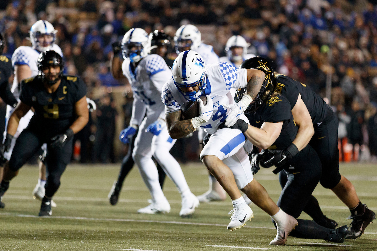 Chris Rodriguez Jr.Kentucky beats Vandy, 34-17.Photo by Elliott Hess | UK Athletics