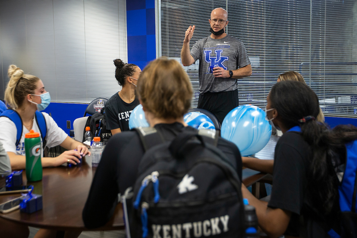 Kentucky Volleyball receives their National Championship rings.

Photo by Grace Bradley | UK Athletics
