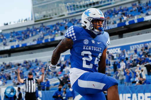 CHRIS RODRIGUEZ JR.

Kentucky falls to Ole Miss, 42-41.

Photo by Elliott Hess | UK Athletics