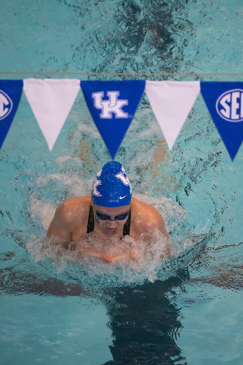 Kentucky Women’s team beats Louisville 200.5 - 99.5.
Kentucky Men’s team falls to Louisville 111 - 188.

Photo by Grace Bradley | UK Athletics
