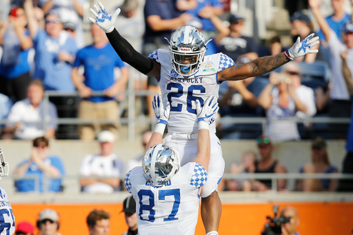 Benny Snell, C.J. Conrad

The UK Football team beat Penn State 27-24 in the Citrus Bowl.

Photo by Michael Reaves | UK Athletics