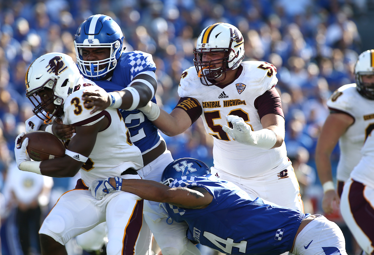 Jordan Jones

Kentucky beats Central Michigan 35-20.


Photo By Barry Westerman | UK Athletics