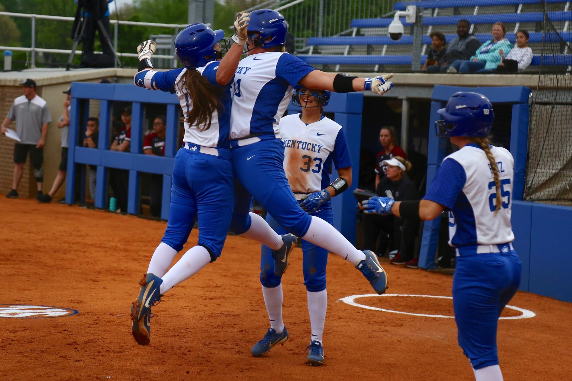 Peyton’s First-Inning Grand Slam Sparks No. 19 UK to 7-5 Win