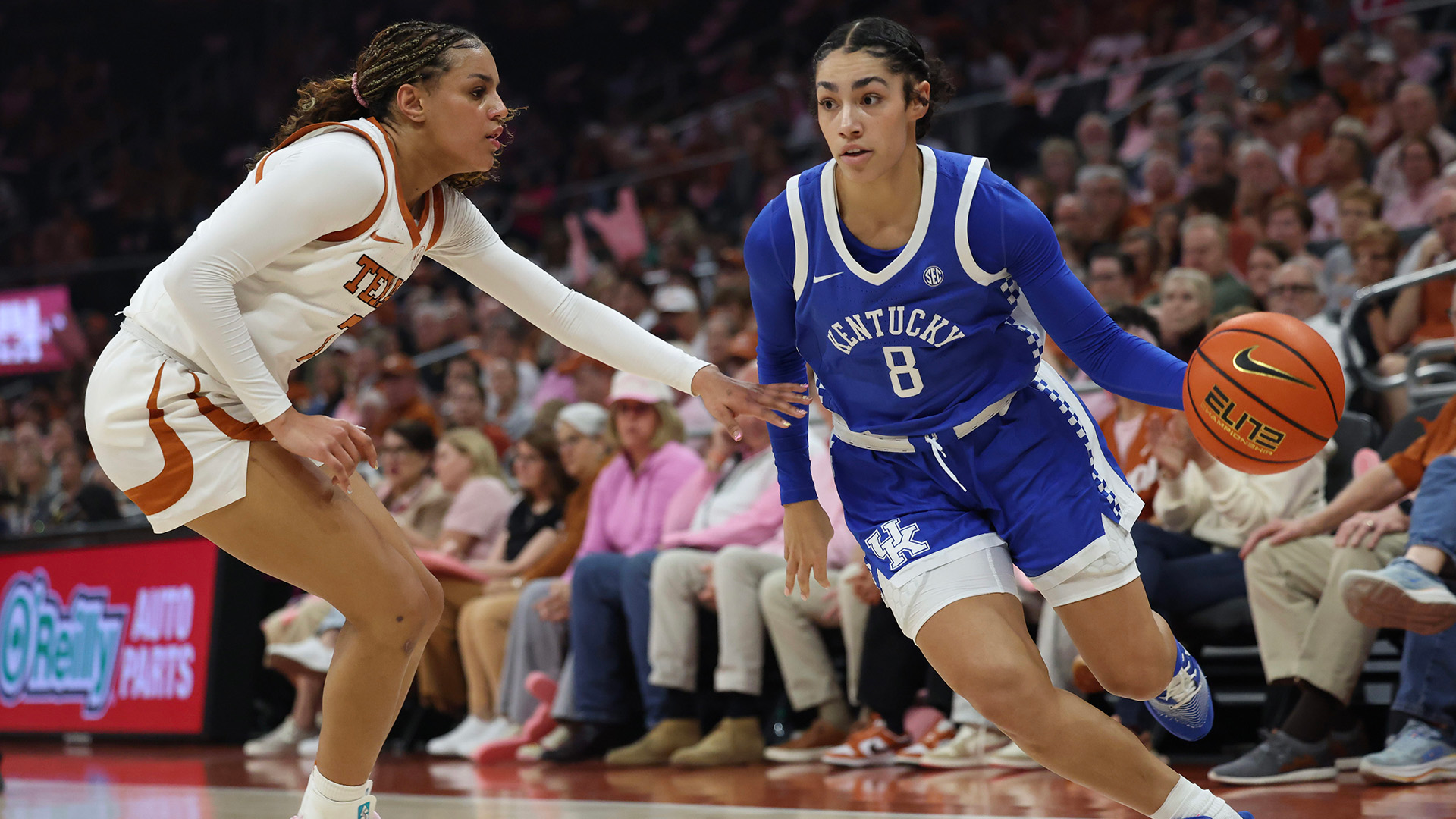 No. 18 Kentucky Falls at No. 4 Texas on Monday