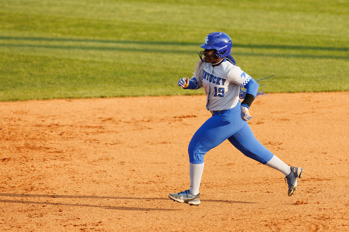 Rylea Smith’s Big Day Leads No. 25 Kentucky To Opening Win