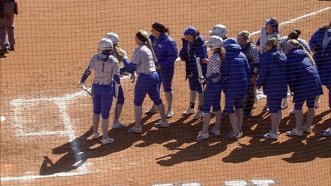 SB: Kentucky 4, Evansville 1