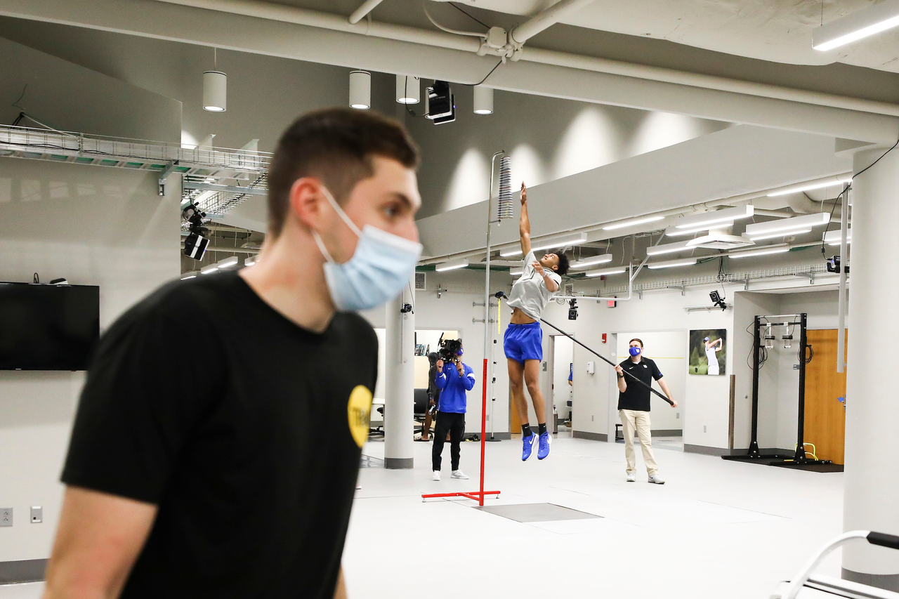 CJ Fredrick. Jacob Toppin.

The UK men's basketball team at the University of Kentucky Sports Medicine Research Institute. 

Photo by Chet White | UK Athletics