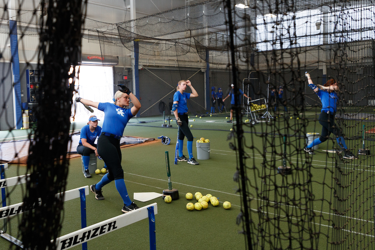 Kentucky-Notre Dame NCAA Softball Photo Gallery Game 1