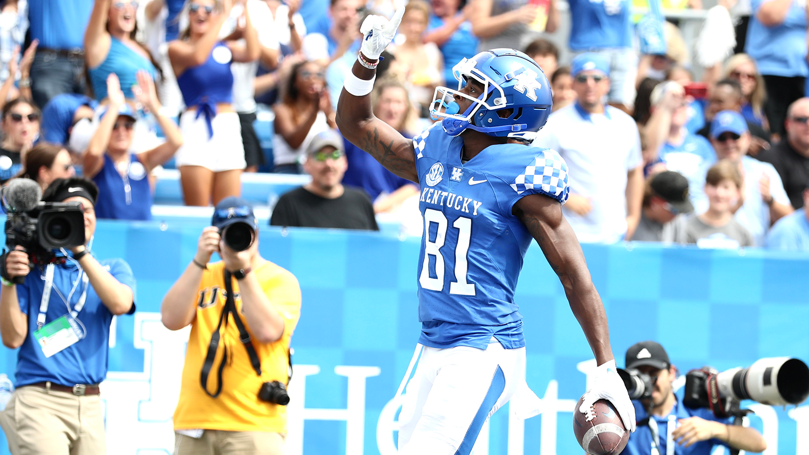 Kentucky Holds Off Chattanooga on Saturday