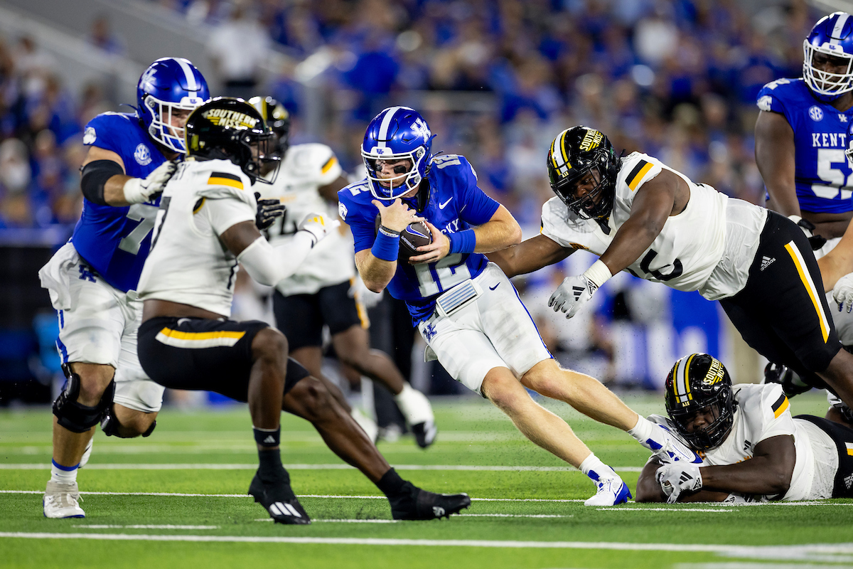 Kentucky-Southern Miss Football Photo Gallery