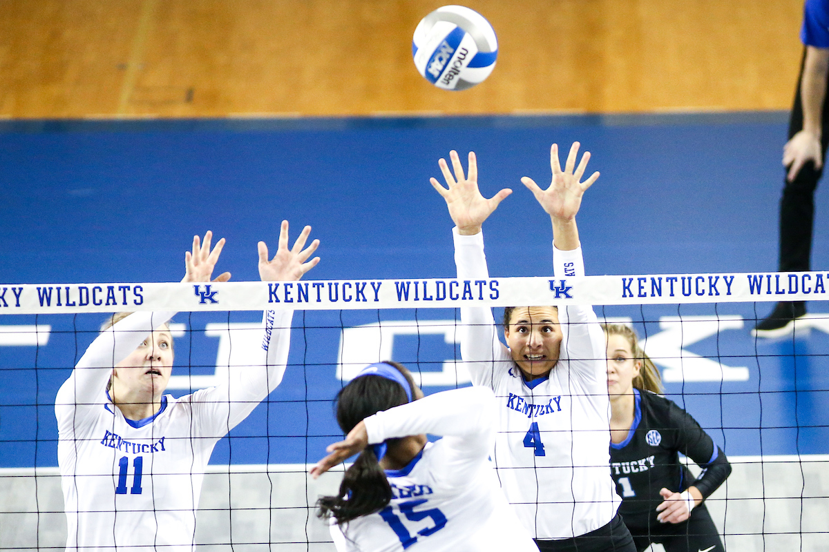 Avery Skinner. 

Volleyball Blue White Match.

Photo by Eddie Justice | UK Athletics