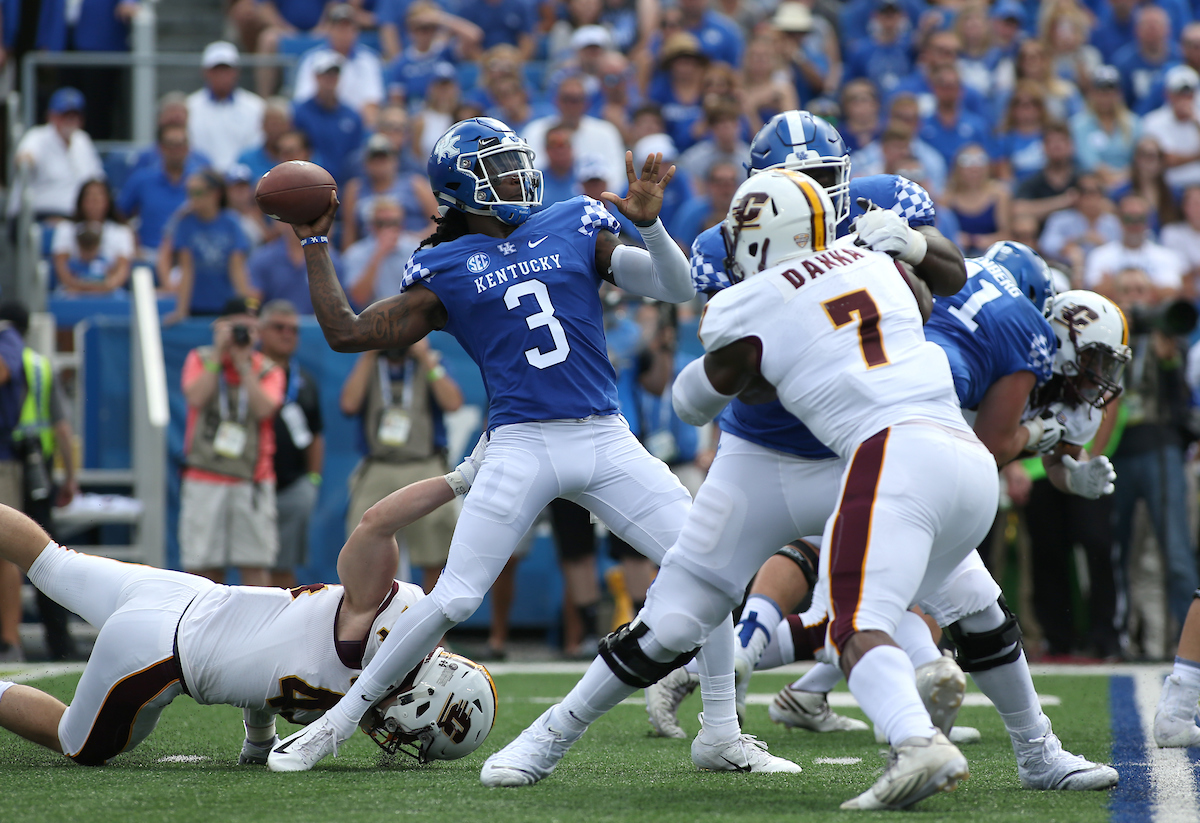 Terry Wilson

Kentucky beats Central Michigan 35-20.


Photo By Barry Westerman | UK Athletics