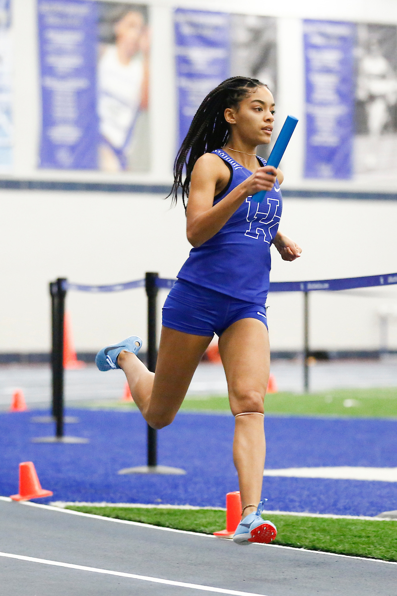 Jingle Bells Open.

Photo by Isaac Janssen | UK Athletics