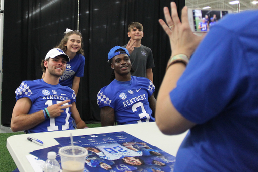 The University of Kentucky football team hosts fan day on Saturday August 4th, 2018 in Lexington, Ky.

Photo by Quinlan Ulysses Foster I UK Athletics