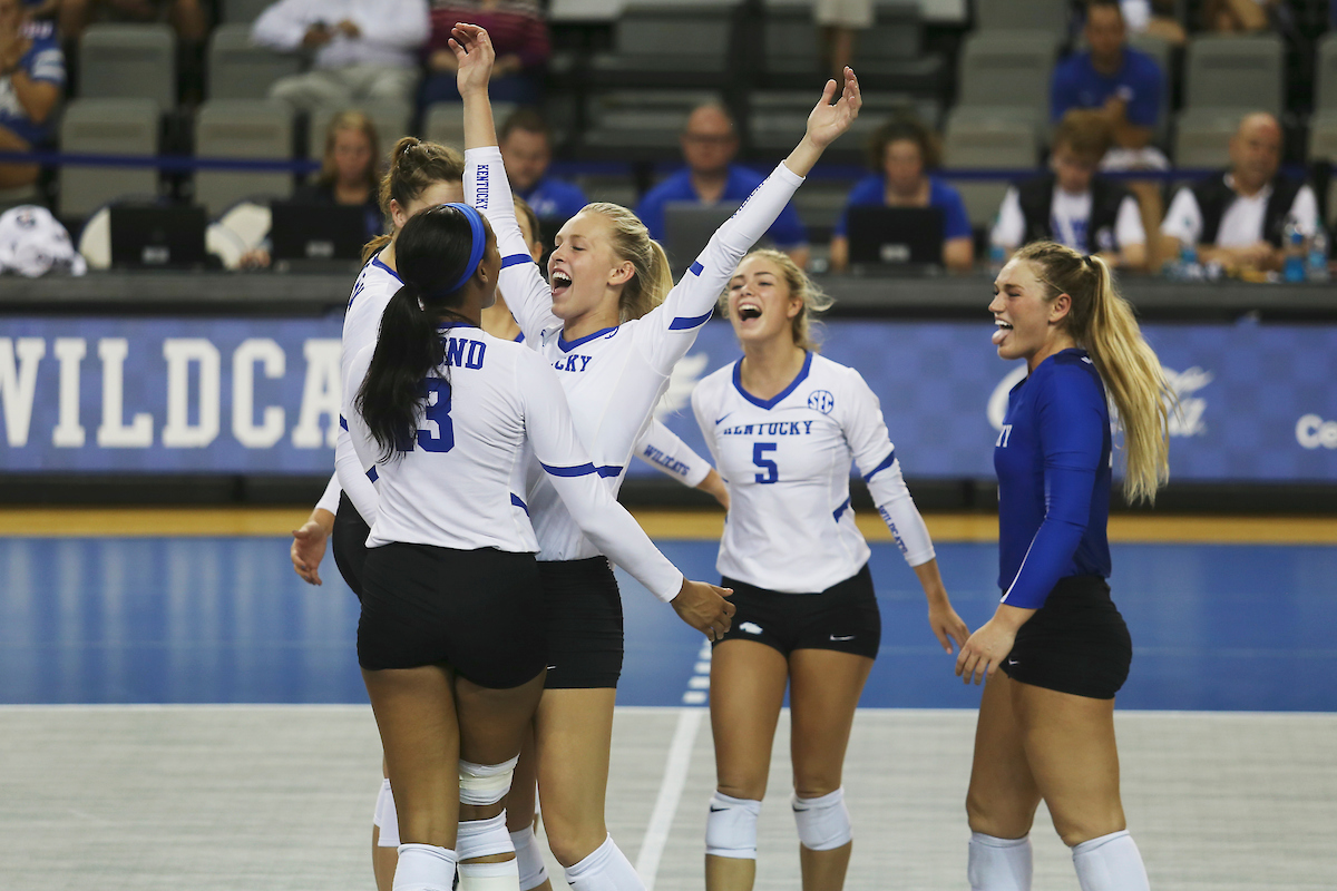 Ali Stumler. Leah Edmond. Lauren Tharp. Gabby Curry.

UK volleyball sweeps UT Chattanooga. 

Photo by Quinlan Ulysses Foster I UK Athletics