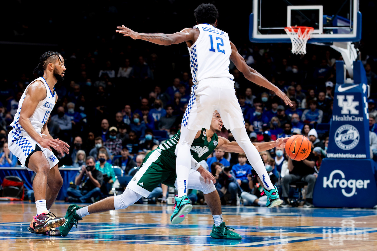 Davion Mintz. Keion Brooks Jr.

Kentucky beat Ohio University 77-59.

Photos by Chet White | UK Athletics