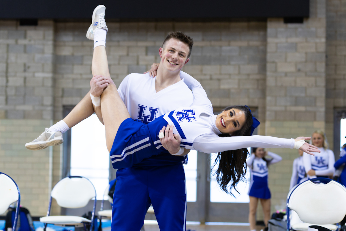 Grant Ernzen. Jessa Wooten.

Cheer & Dance Nationals Sendoff

Photo by Grant Lee | UK Athletics