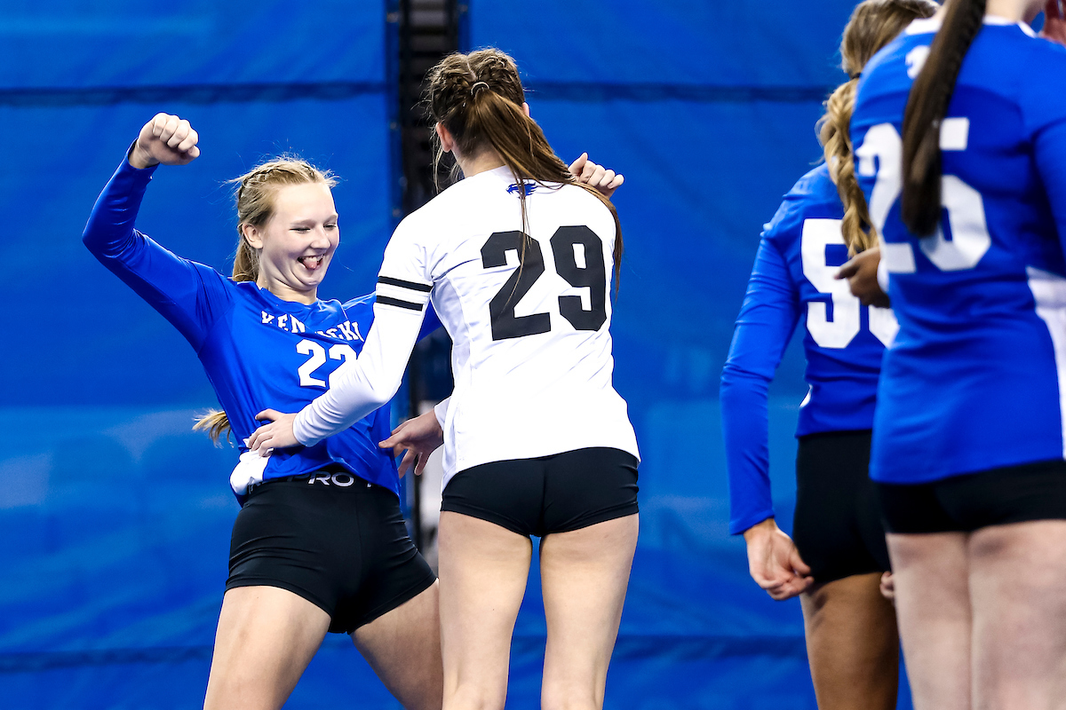 Caroline Bruser. Tehya Parker.

Kentucky Stunt blue and white scrimmage. 

Photo by Eddie Justice | UK Athletics