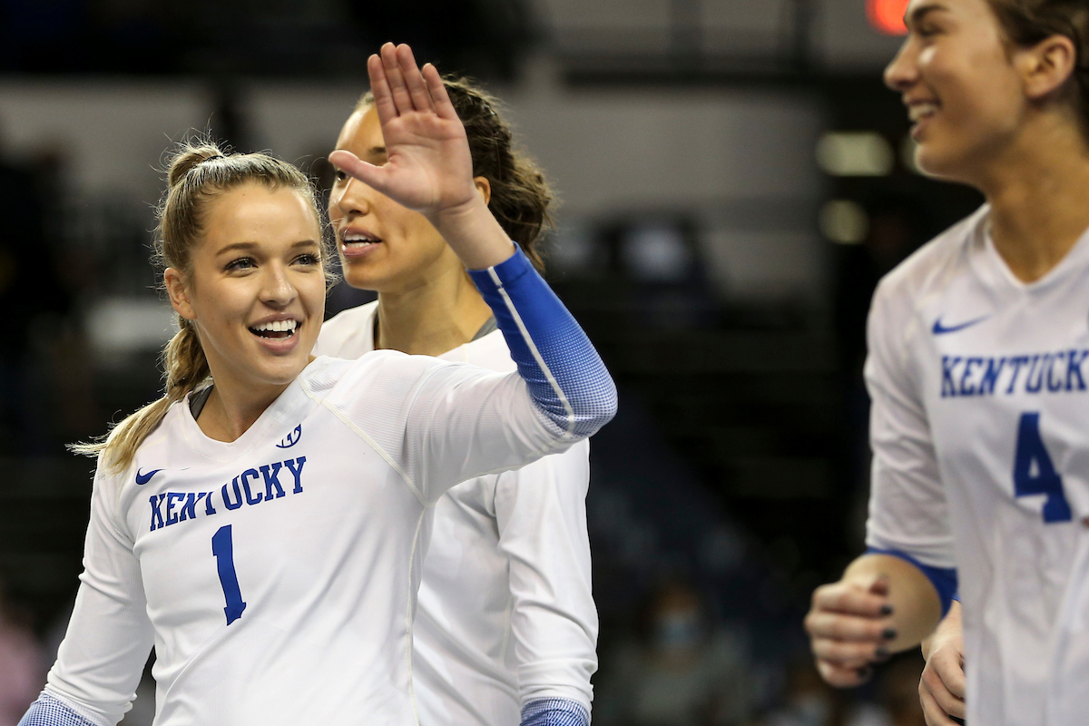 Maddie Berezowitz.Kentucky sweeps Texas A&M 3-0.Photo by Grace Bradley | UK Athletics