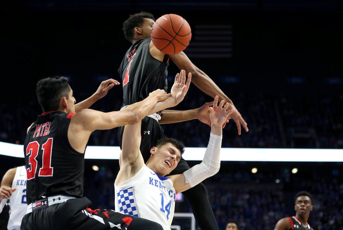 Tyler Herro

UK beats VMI 92-82 at Rupp Arena.


Photo By Barry Westerman | UK Athletics