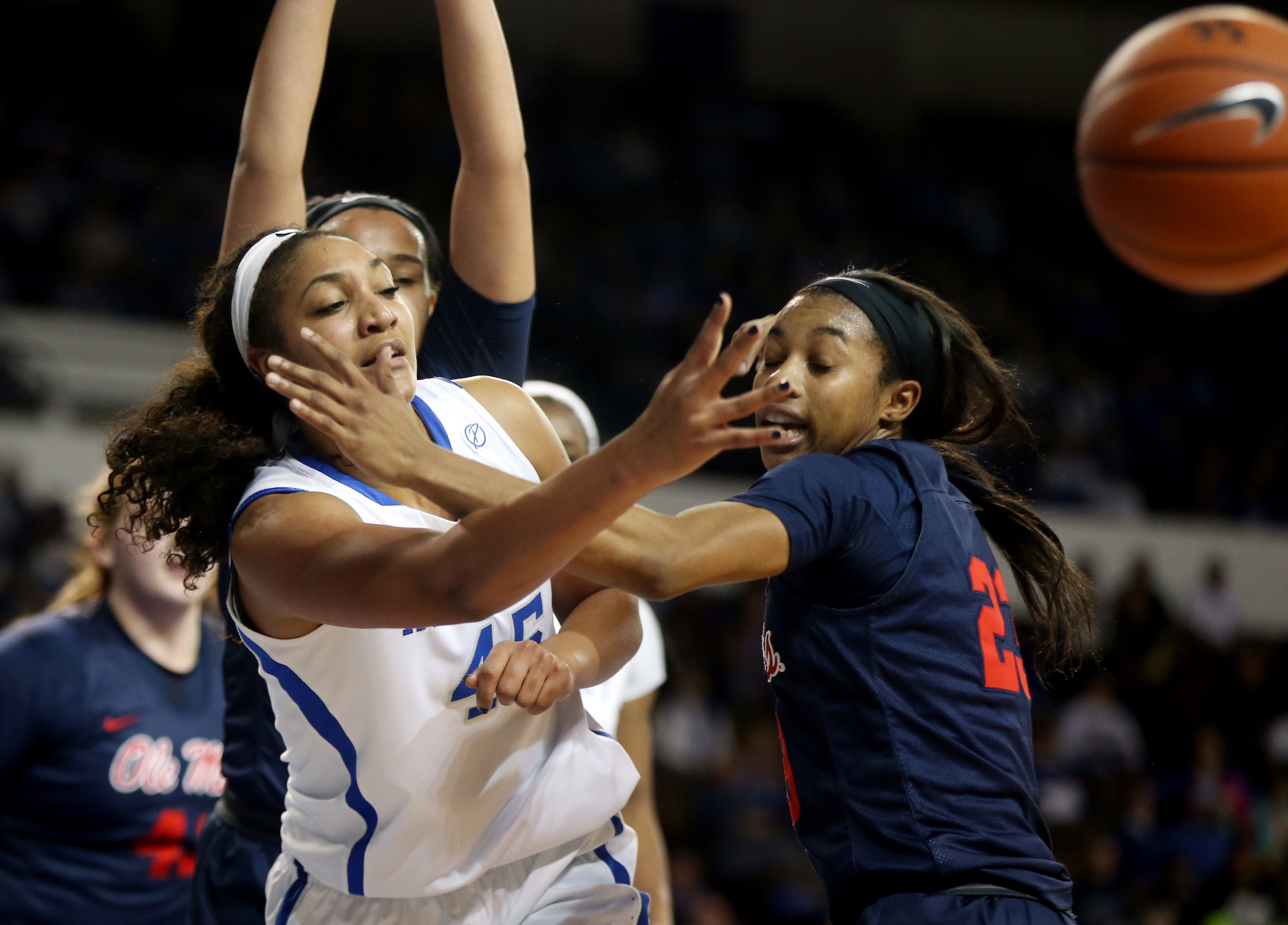 Kentucky-Ole Miss Women's Basketball Photo Gallery