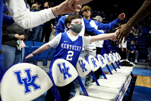 Fans.

2021-22 Blue-White game.

Photos by Chet White | UK Athletics