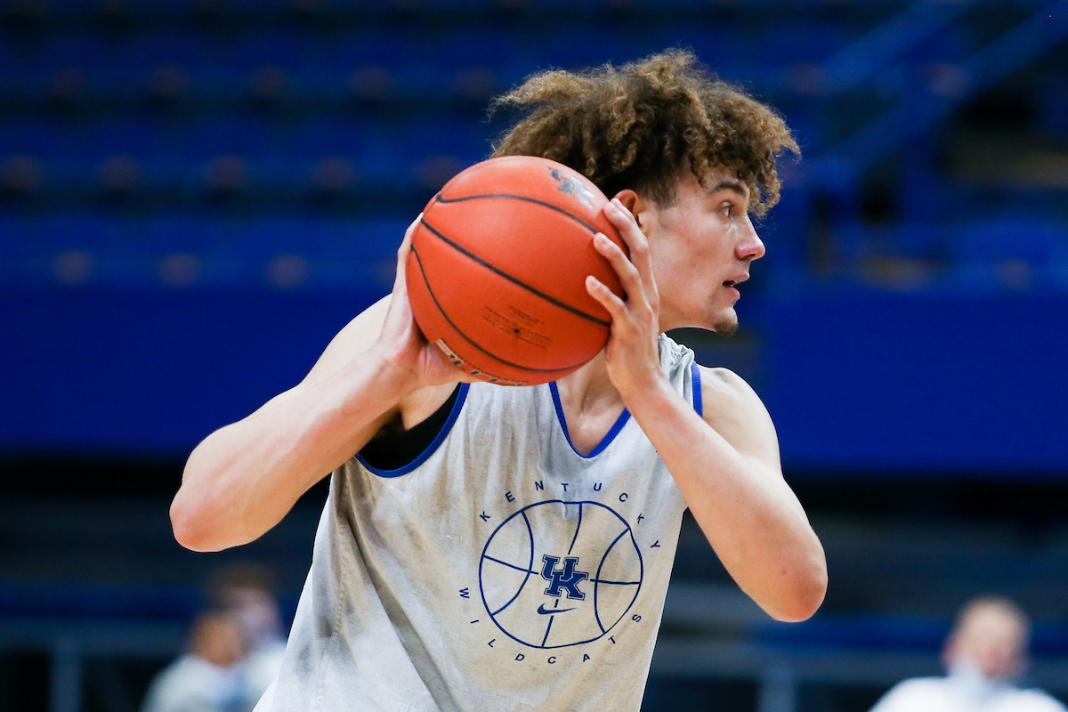 Devin Askew.

Men’s basketball scrimmage at Rupp Arena.

Photo by Hannah Phillips | UK Athletics