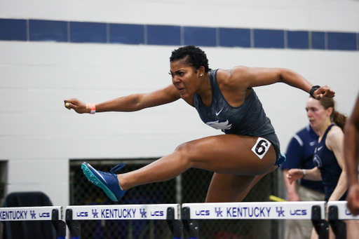 Darci Khan.

Day one of Rod McCravy Memorial.

Photo by Hannah Phillips | UK Athletics