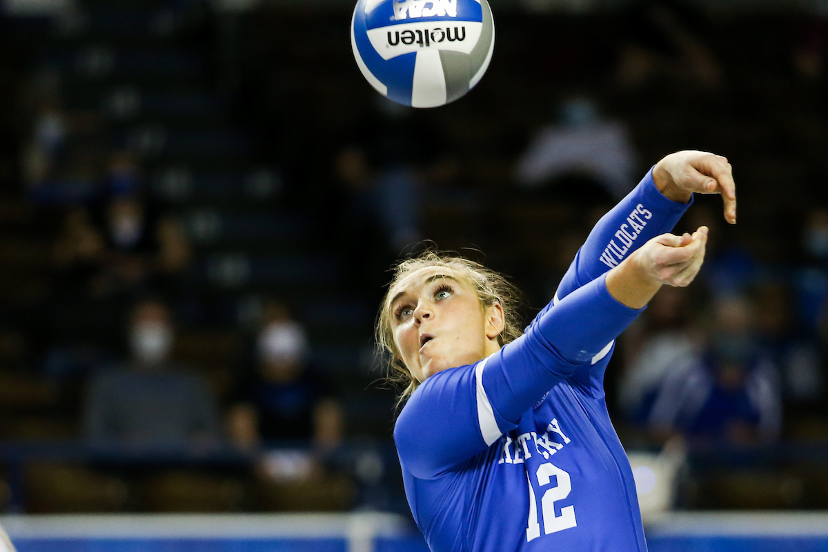 Gabby Curry.

Kentucky sweeps Alabama 3-0.

Photo by Hannah Phillips | UK Athletics