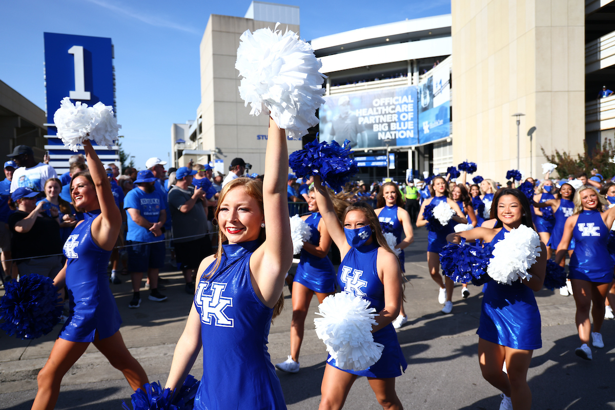 Dance team.UK beat ULM 45-10.Photo by Elliott Hess | UK Athletics