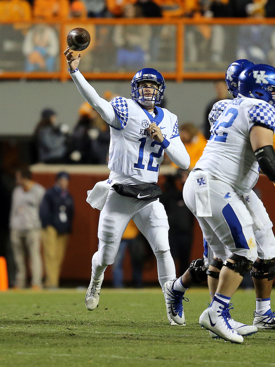 Gunnar Hoak


Football falls to Tennessee 24-7.

Photo by Britney Howard  | UK Athletics