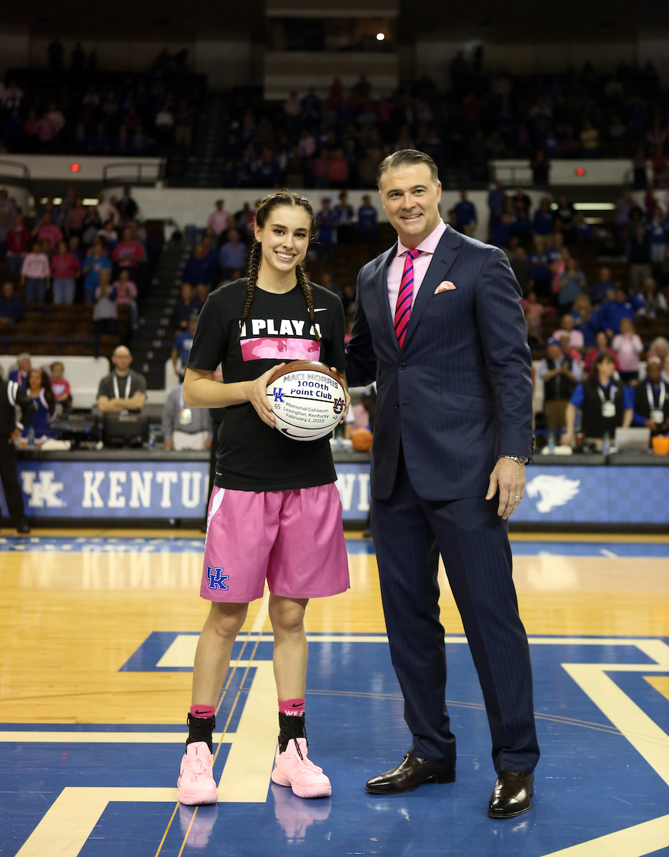 Matthew Mitchell, maci morris

The University of Kentucky women's basketball beat Arkansas on Thursday, February 15, 2018 at Memorial Coliseum.

Photo by Britney Howard | UK Athletics