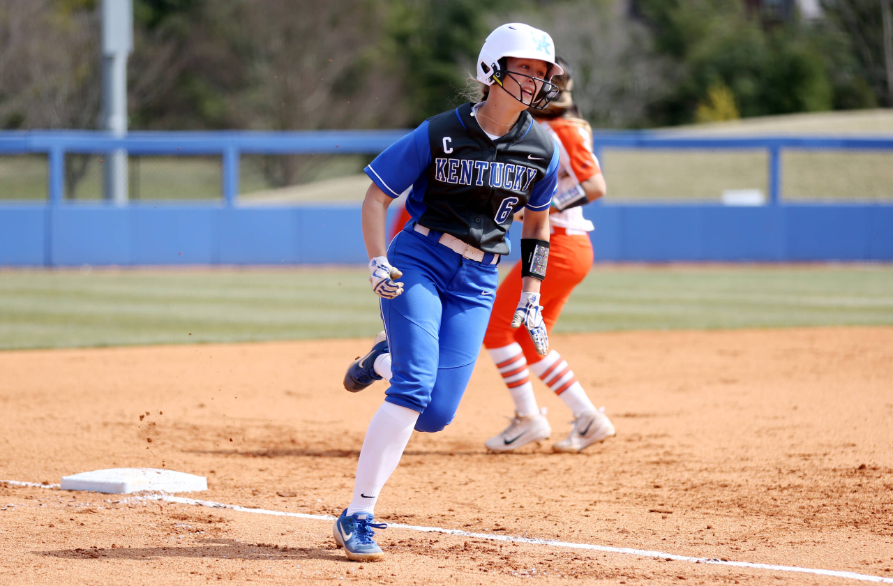 Jenny Schaper

The UK softball team beat Syracuse 13-0 on Wednesday, March 13, 2019.

Photo by Britney Howard | UK Athletics