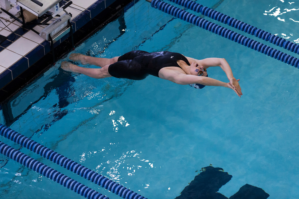 Kentucky Women's Swim/Dive beats Louisville
Kentucky Men's Swim/Dive fall to Louisville.

Photo by Sarah Caputi ¦UK Athletics
