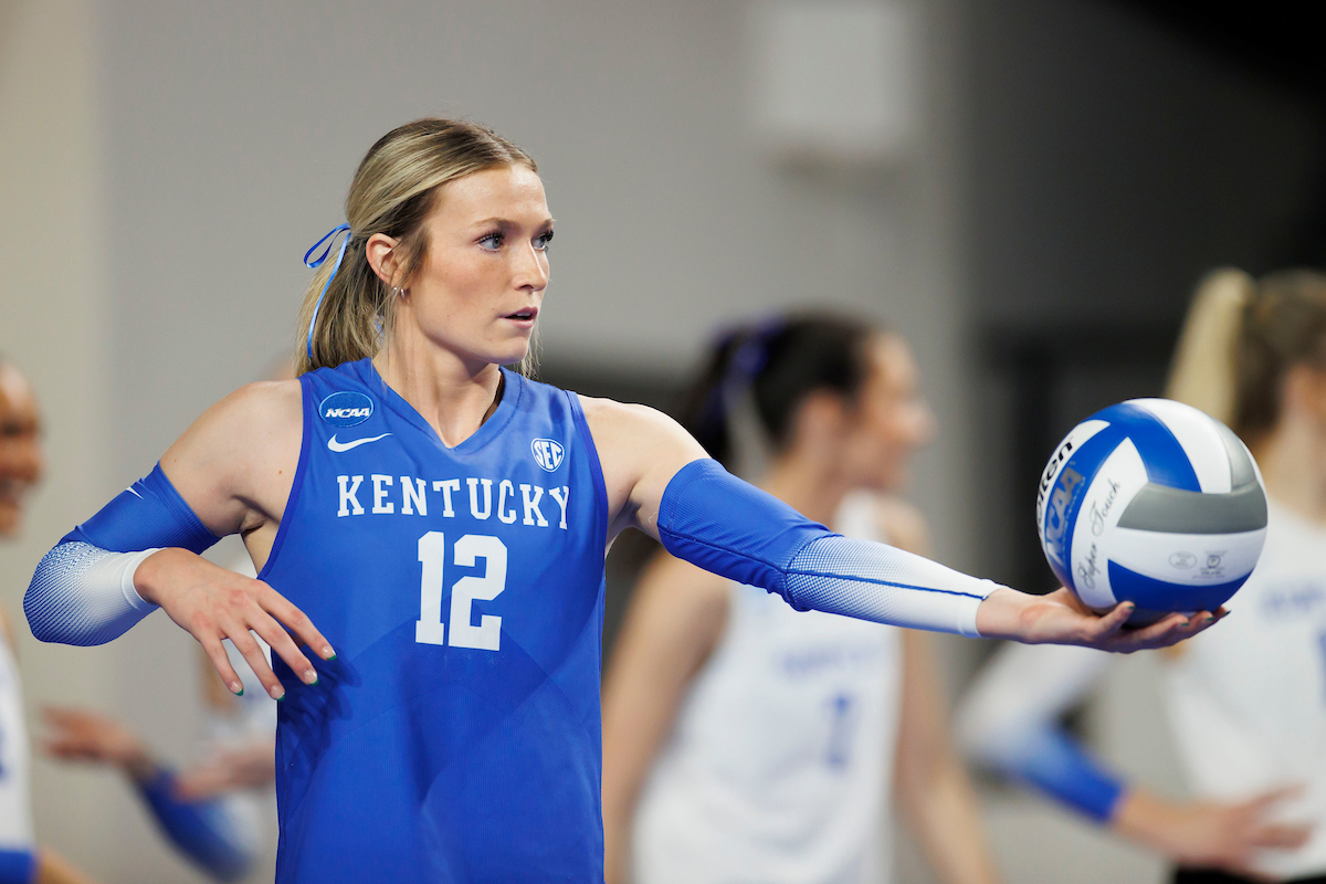 Volleyball Cats Face Missouri in Sweet 16 on Thursday