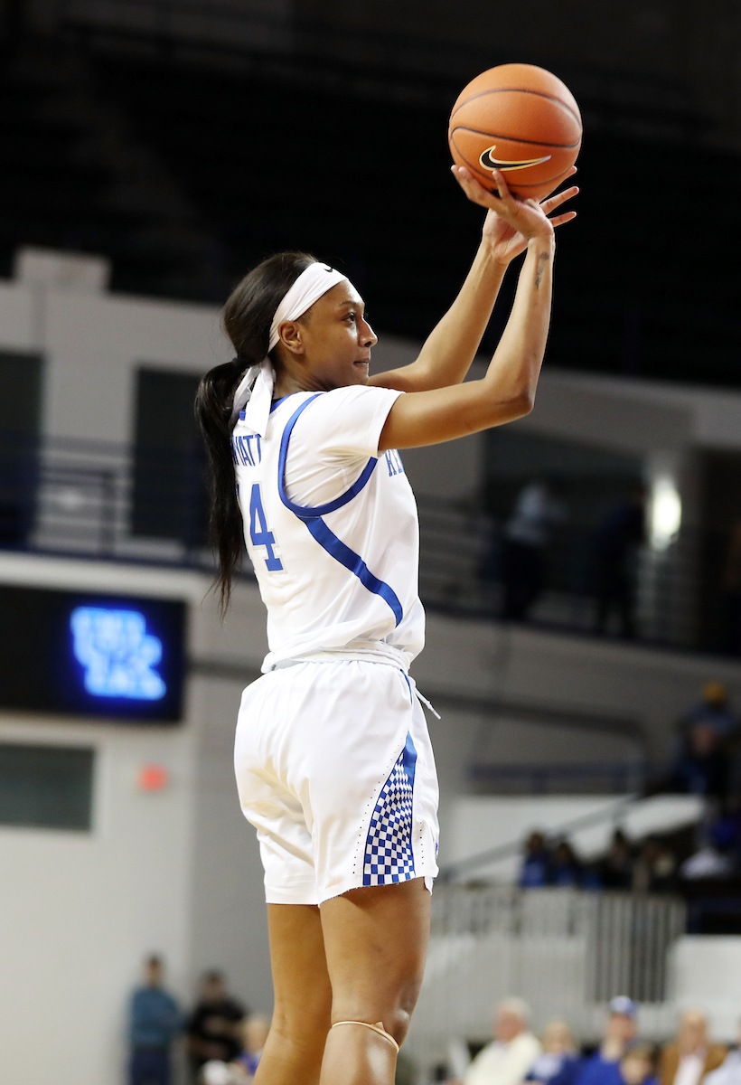 Tatyana Wyatt

The UK women's basketball team falls to Texas A&M on Thursday, November 28, 2019.

Photo by Britney Howard | UK Athletics