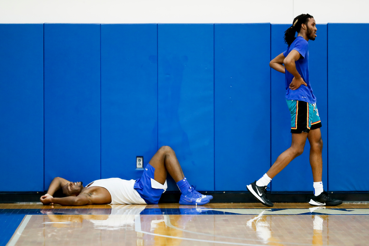 Isaiah Jackson. Oscar Tshiebwe.

Menâ??s basketball practice.

Photo by Chet White | UK Athletics
