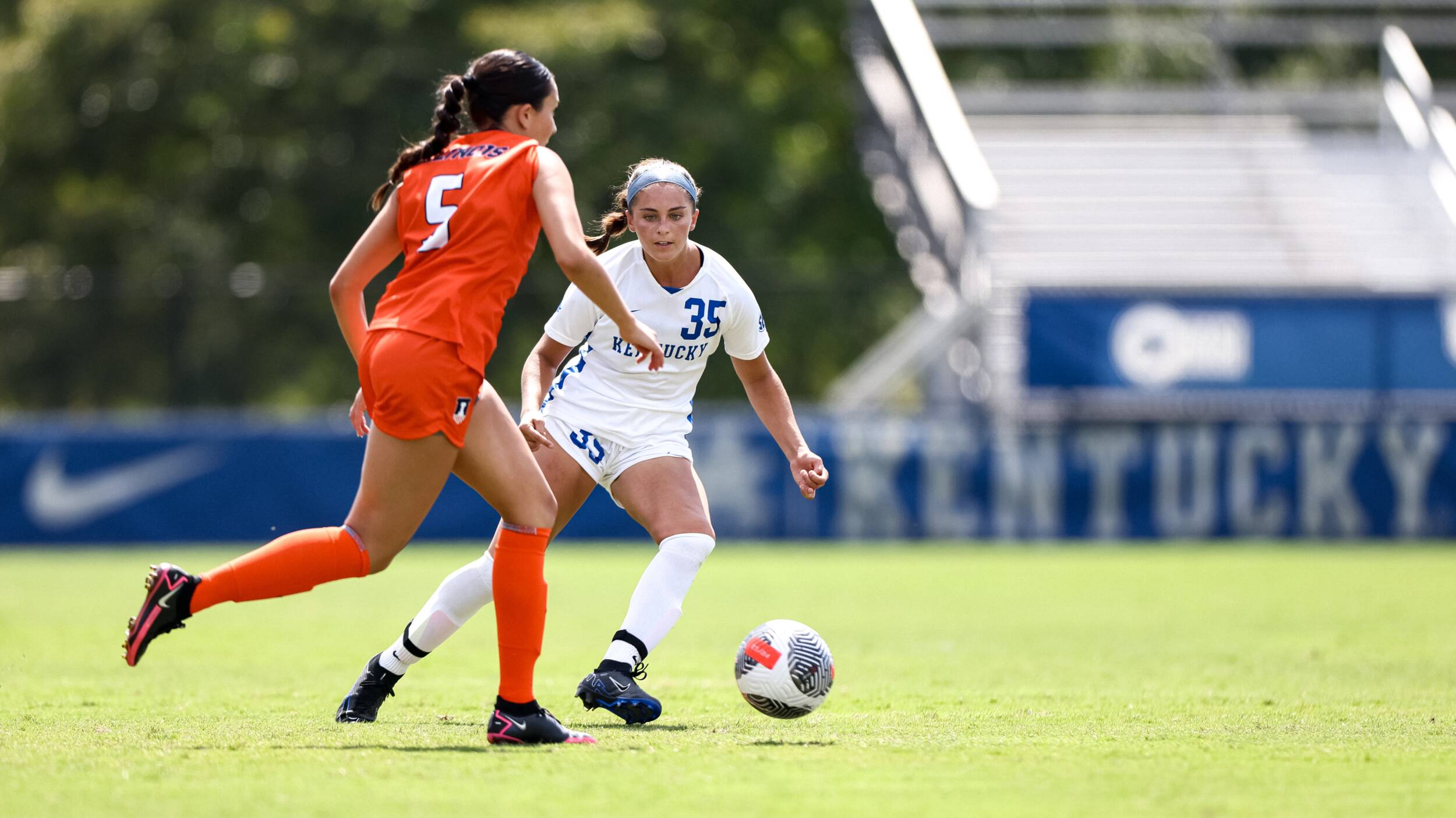 News Jordyn Rhodes, Marz Josephson Lead Kentucky to Senior Day Win