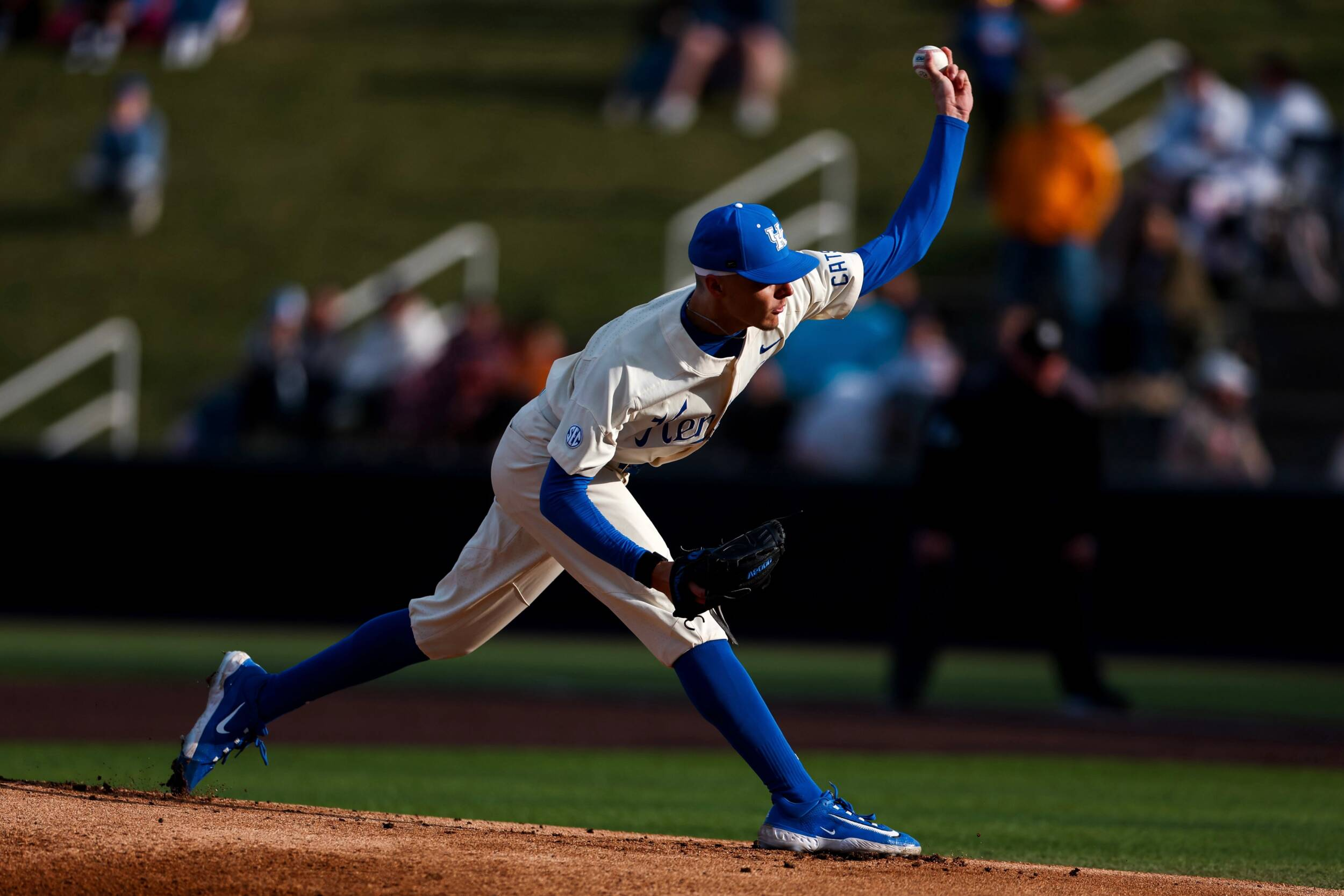 Vintage: Ben Cleaver Delivers Seven Shutout Innings in Victory