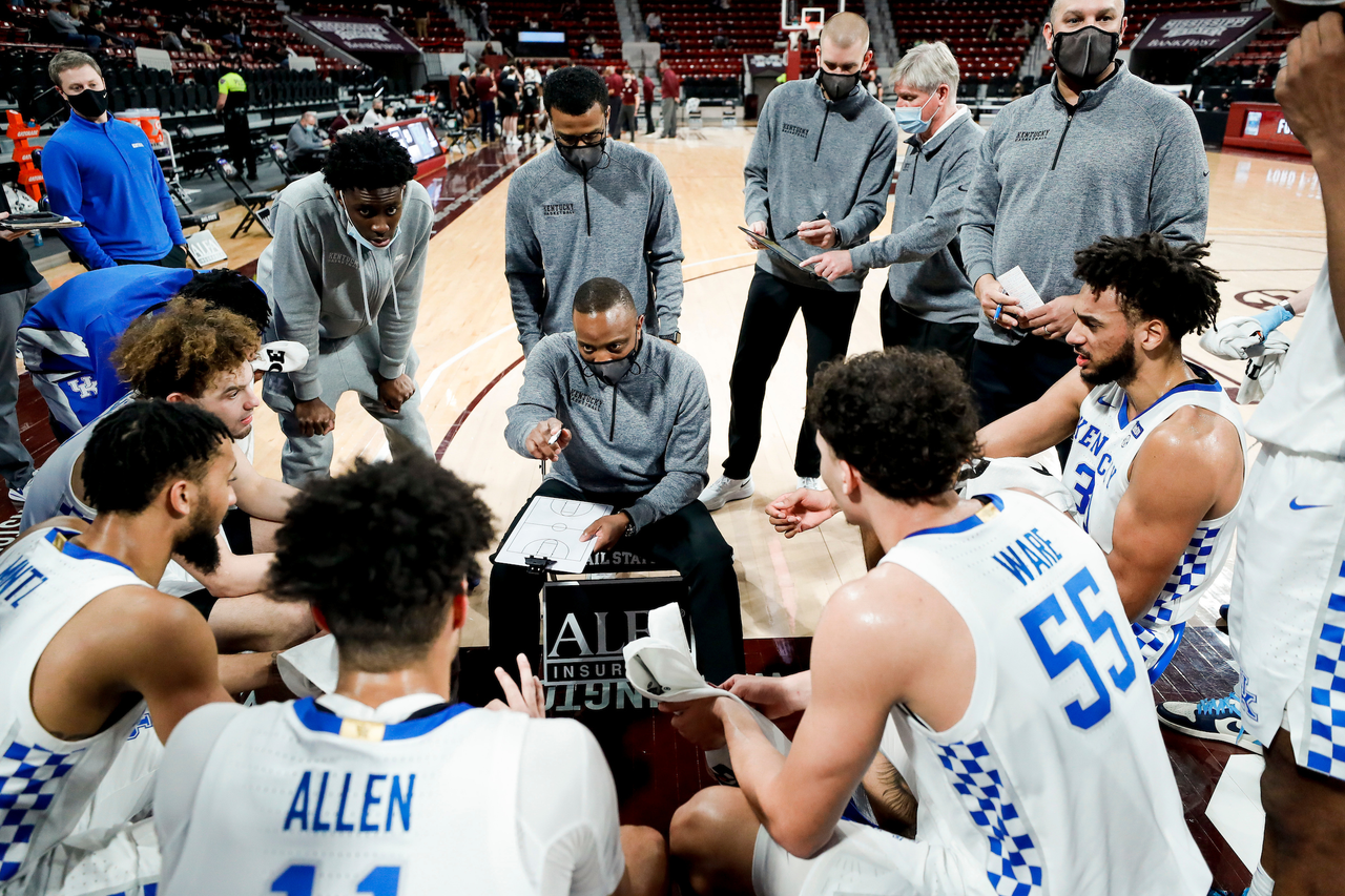 Bruiser Flint. Jai Lucas. Olivier Sarr. Lance Ware. Dontaie Allen. Davion Mintz. Devin Askew. Terrence Clarke. Joel Justus. John Robic. Tony Barbee.

Kentucky beat Mississippi State 78-73 in Starkville.

Photo by Chet White | UK Athletics