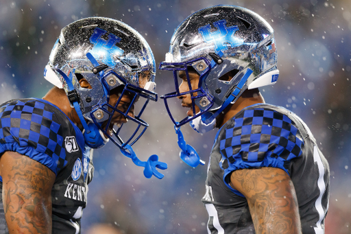 A.J. Rose. Lynn Bowden Jr.


UK beat Missouri 29-7.


Photo by Elliott Hess | UK Athletics