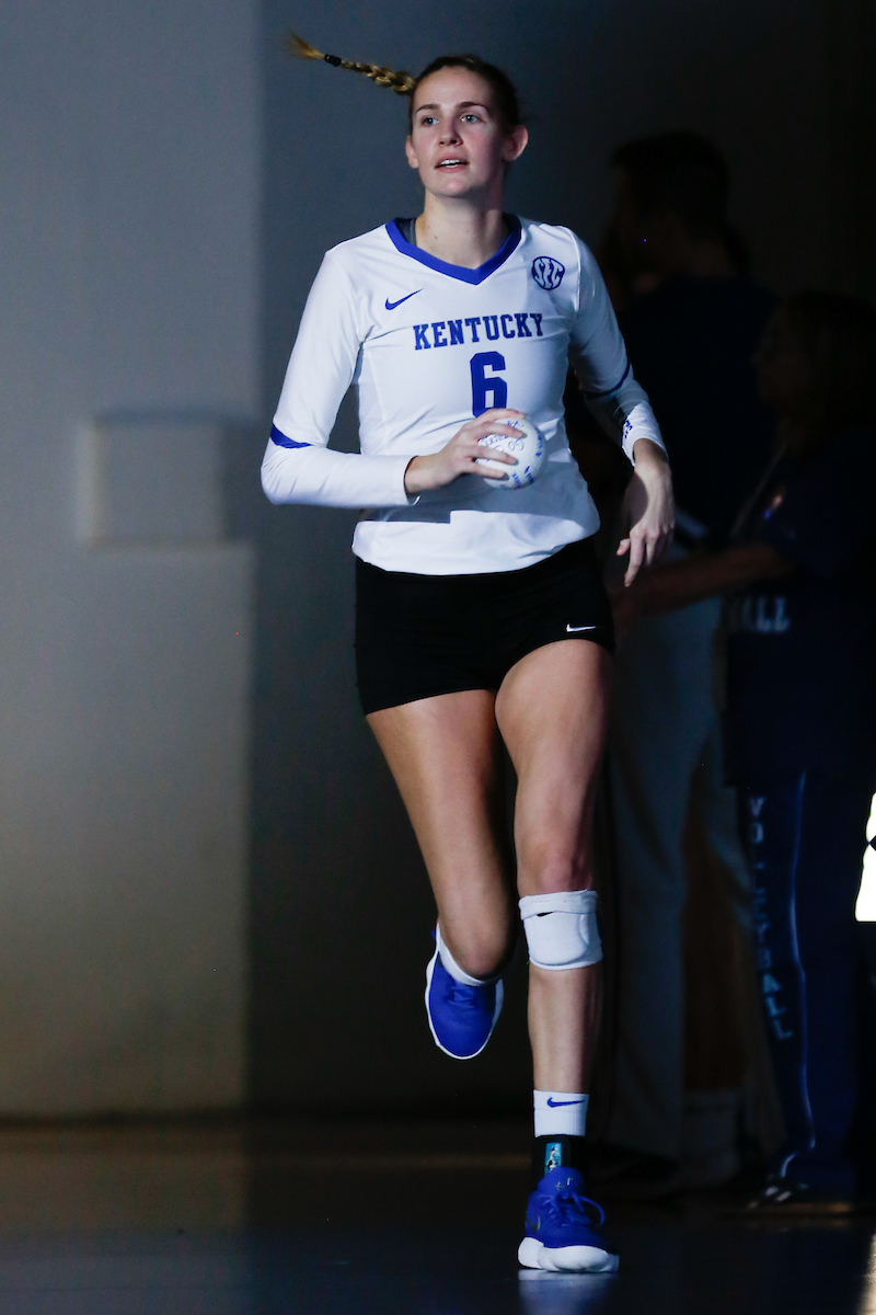 Kendyl Paris.

UK Volleyball sweeps Mississippi State 3-0 on Friday, November 9th, 2018 at Memorial Coliseum in Lexington, Ky.

Photo by Eddie Justice