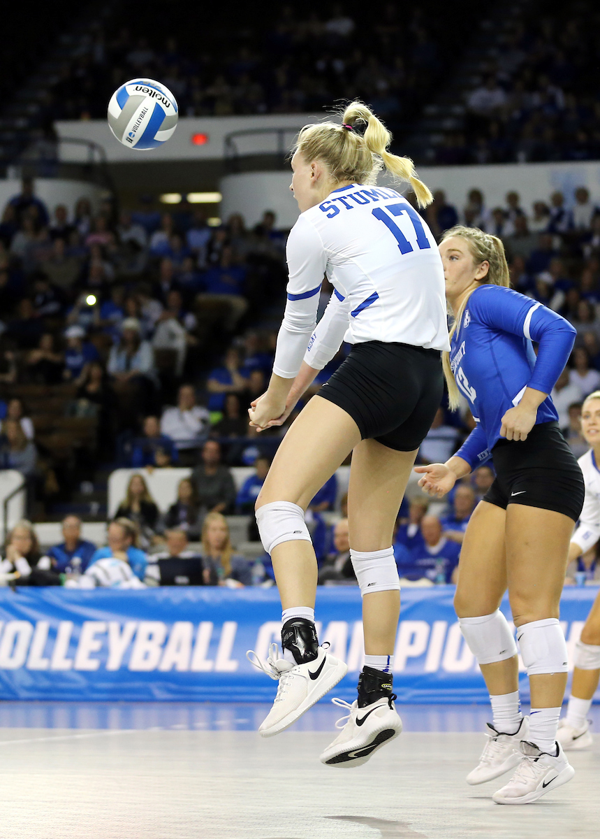 Allí Stumler

UK volleyball beats Murray State in the first round of the NCAA Tournament.  

Photo by Britney Howard  | UK Athletics