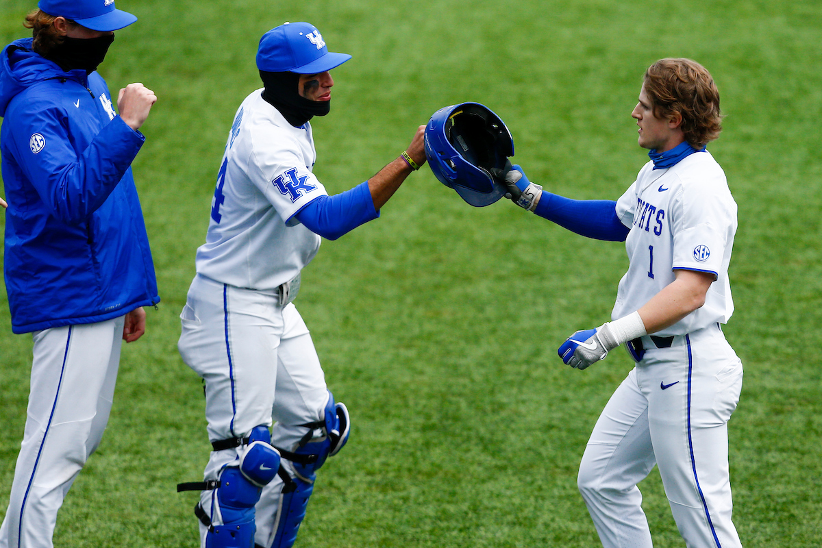 Kentucky Hosts Eastern Kentucky, Evansville in Midweek Games