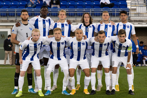 Team.

Kentucky beats Mercer, 3-1.

Photo by Elliott Hess | UK Athletics