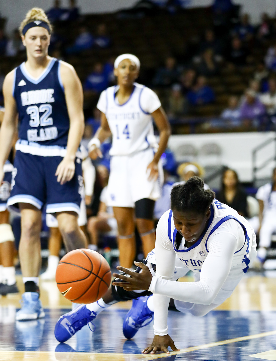 AMANDA PASCHAL

Kentucky beats Rhode Island, 75-52.


Photo by Elliott Hess | UK Athletics